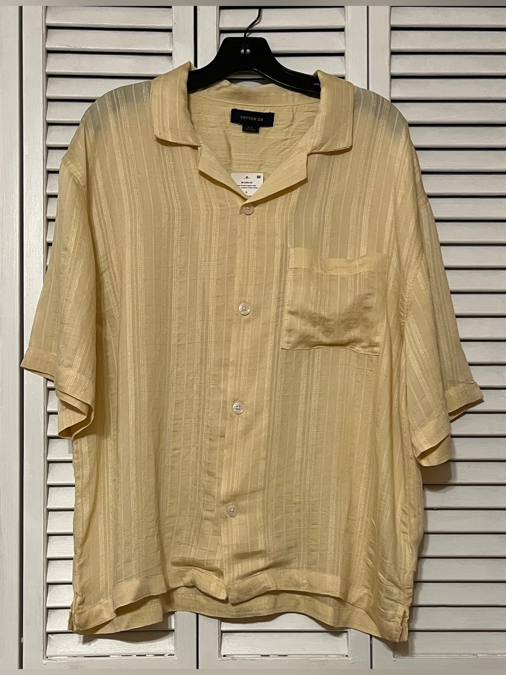 NWT Cotton On Box Fit Shirt Sleeve Dobby Shirt Summer Yellow Men’s Shirt Sz L